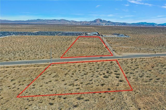 Hwy 395, Adelanto