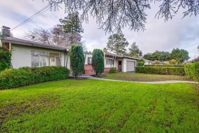 200 Almond Avenue, Los Altos