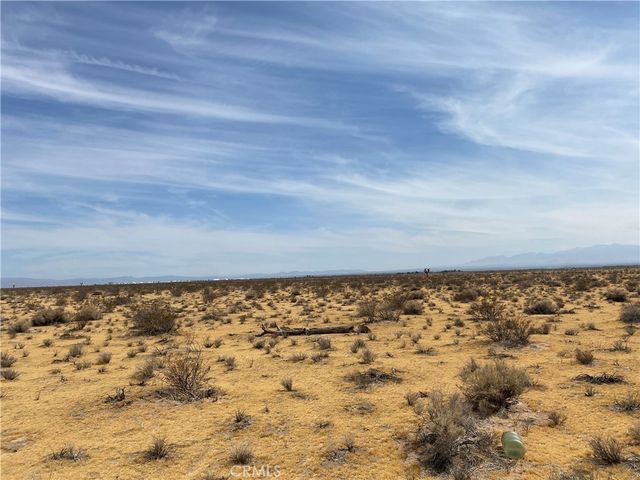Clippen Road, Adelanto