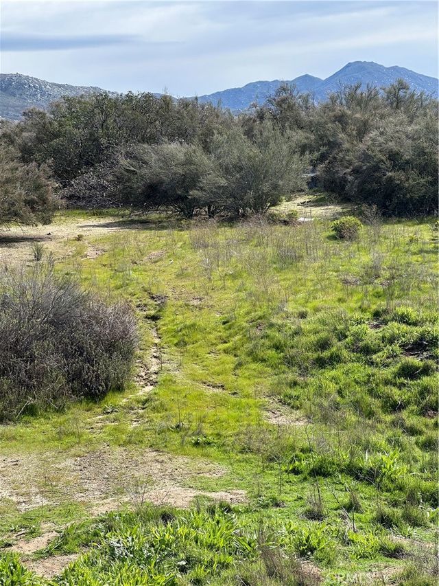 56 Taffel Ranch Road, Hemet