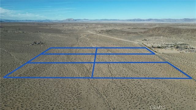 Sunny Sands Drive, Joshua Tree