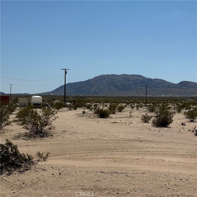 1142 Samarkand Drive, 29 Palms