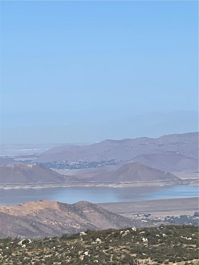 34139 Tanager Way, Hemet