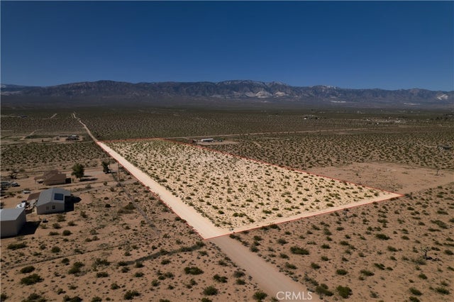 End Road, Lucerne Valley