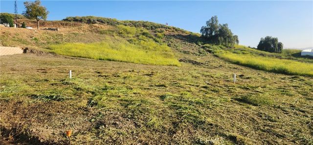 44 Mcburney, Lake Elsinore