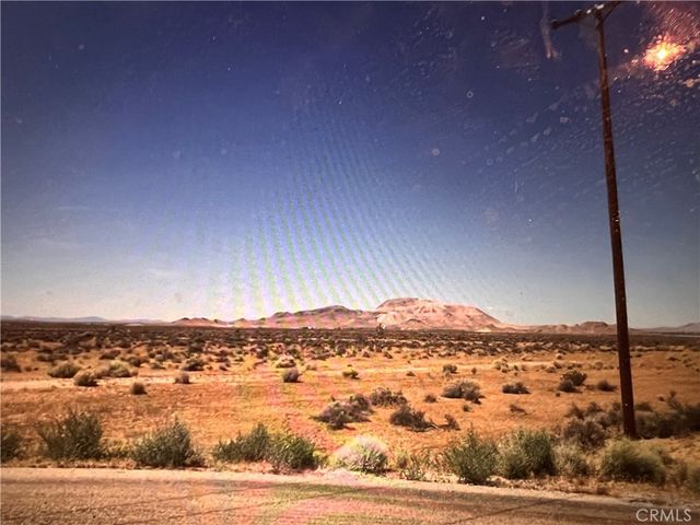 20th St. E, Mojave