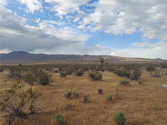 Corta Rd #2, Apple Valley