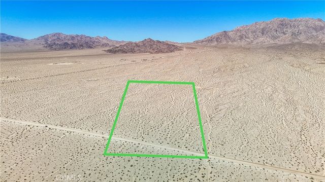 592 Ironage Rd, 29 Palms