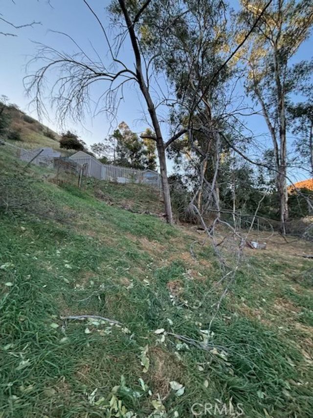 Santol Drive, Sylmar