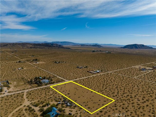 56785 Encantado Road, Landers