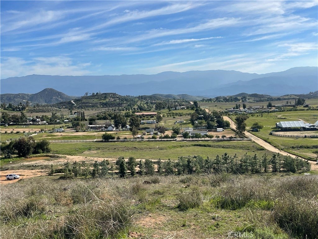 Photo of Listing #SW24164648