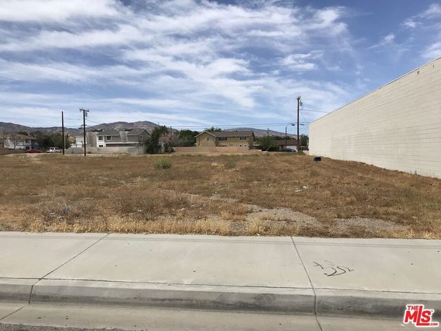 38701 6th E Avenue Q3, Palmdale