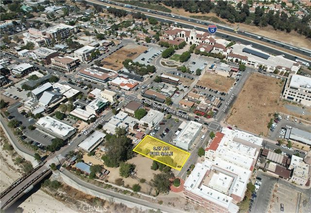 42045 3rd Street, Temecula