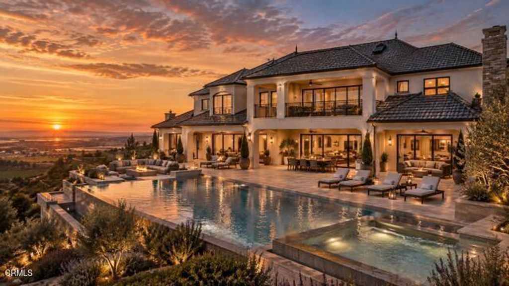 1250 Crestview Avenue, Camarillo
