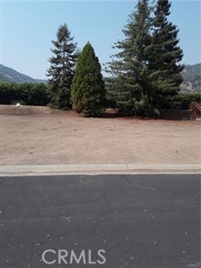 8396 Paradise Valley Boulevard, Lucerne
