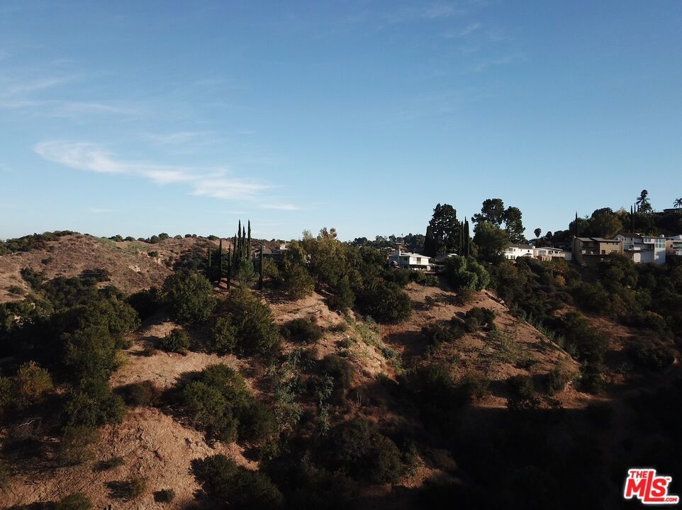 3947 Hopevale Drive, Sherman Oaks