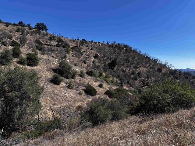 40 Oak Glen Road, Valley Center