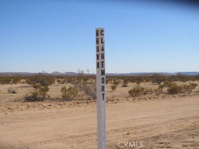 5007 Brown Boulevard, California City