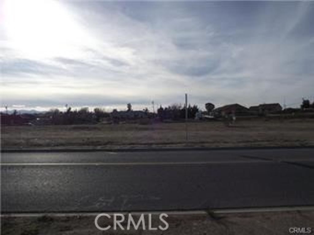 Jacaranda Avenue, Hesperia