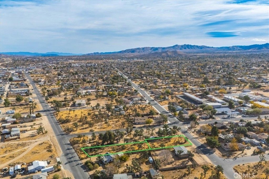 10 Santa Fe Trail Trail, Yucca Valley
