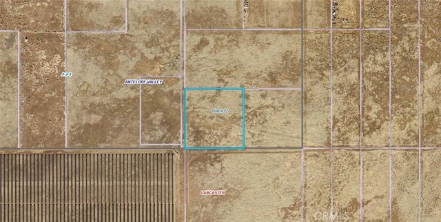 75 Avenue J4, Lancaster