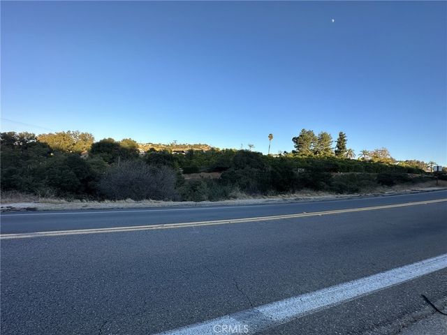 29197 Lilac Road, Valley Center