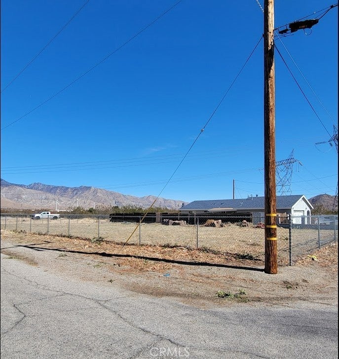 Photo of Listing #DW25002296