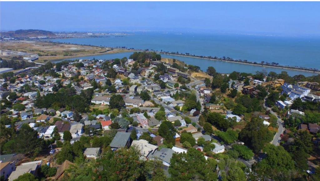 Photo of Listing #ML81990726