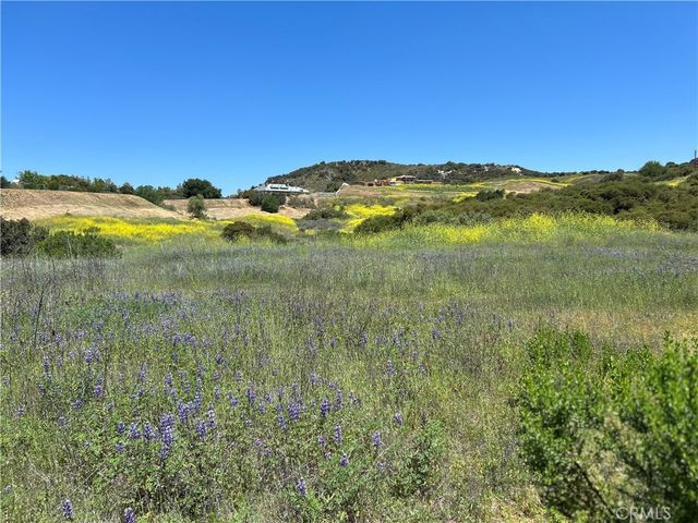 24201 Mulholland Highway, Calabasas