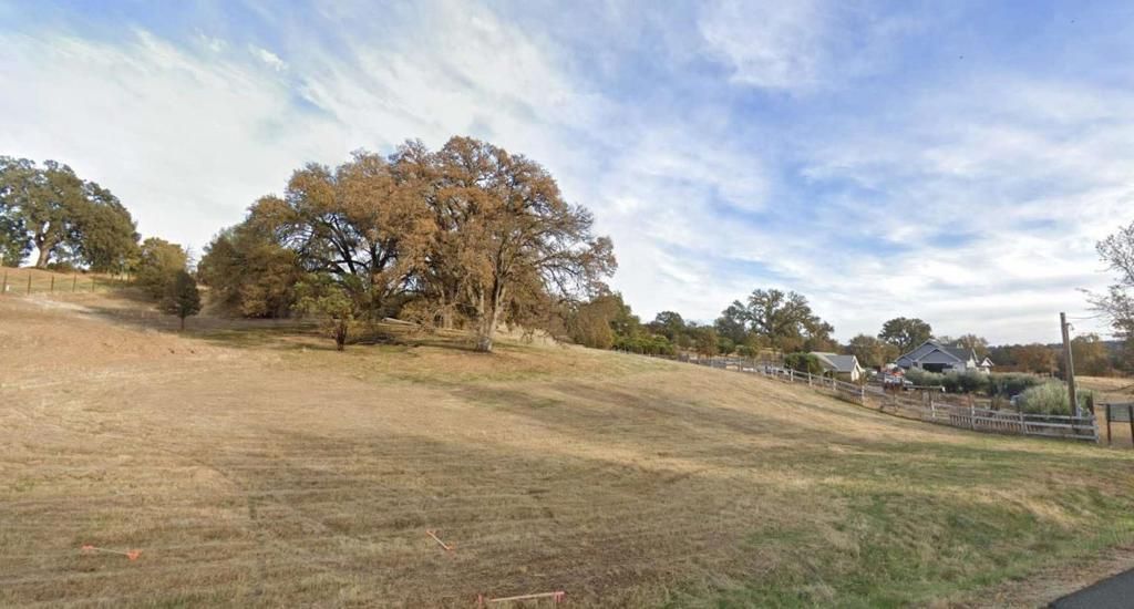 2612 Shasta Road, Clearlake Oaks