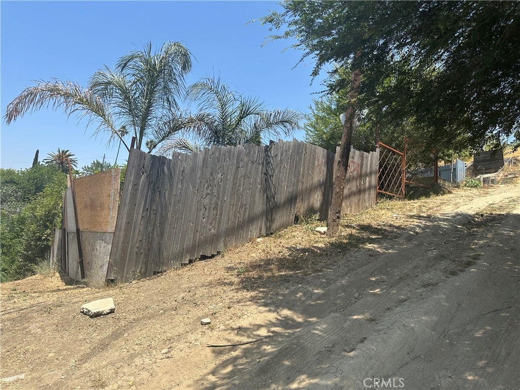 Photo of Listing #DW25029577