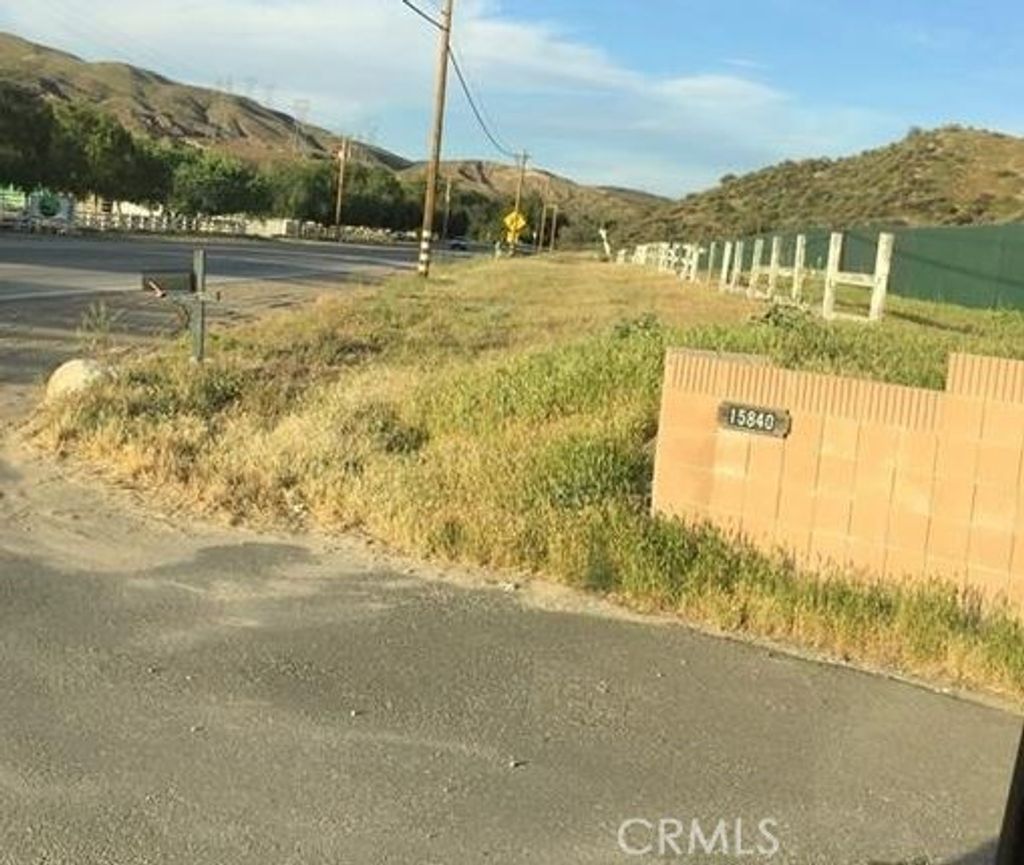 15840 Sierra Canyon, Canyon Country