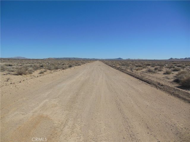 105 Smoke Bush Road, Lucerne Valley