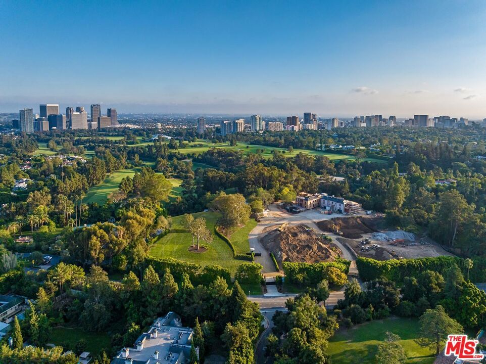 Photo of Listing #25493761