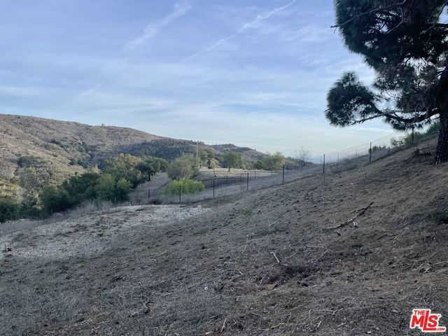 2807 Foose, Malibu