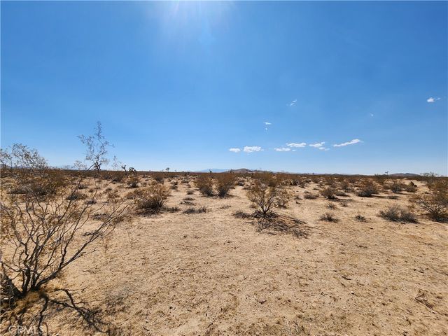 2020 Sunset Road, Joshua Tree