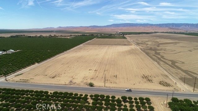 W Jayne Avenue, Coalinga