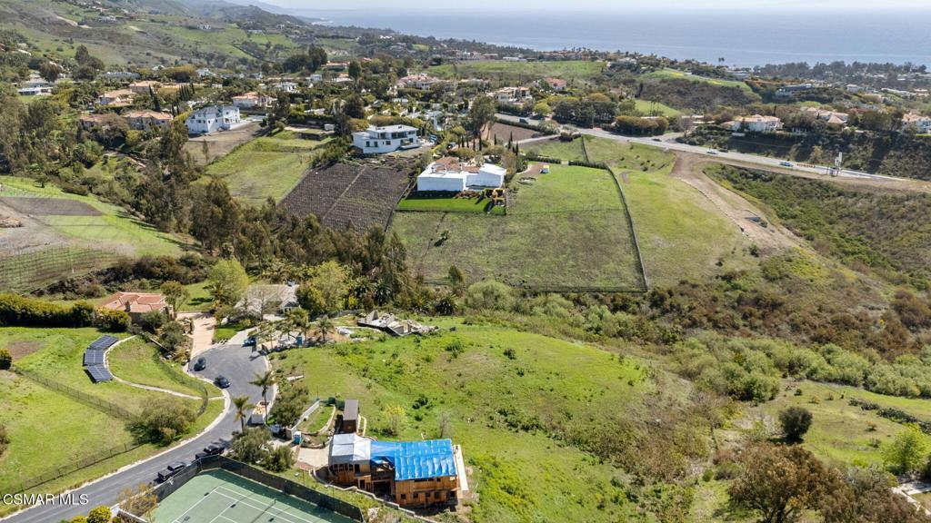 Photo of Listing #225001401