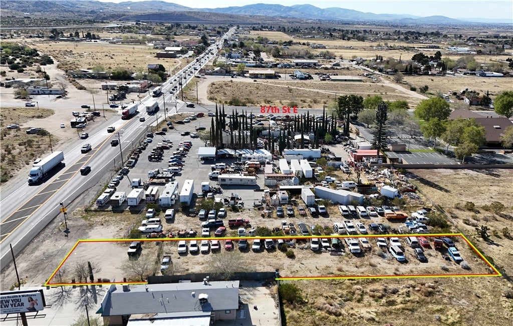 Pearblossom Highway, Littlerock