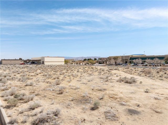 Yuma Street, Victorville