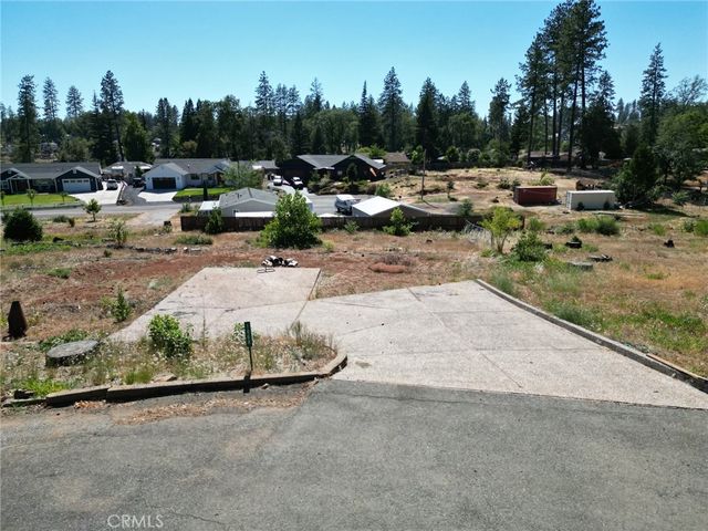 1668 Robin Place, Paradise