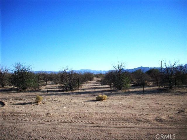 45527 Twin Lakes Drive, Newberry Springs