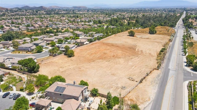 Jackson Ave, Murrieta