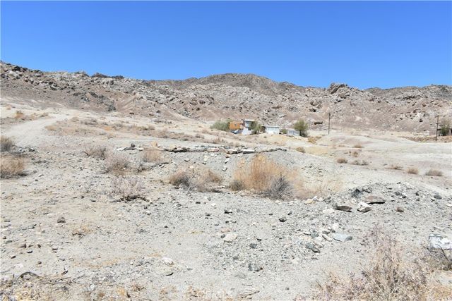 Lockhart Road, Hinkley