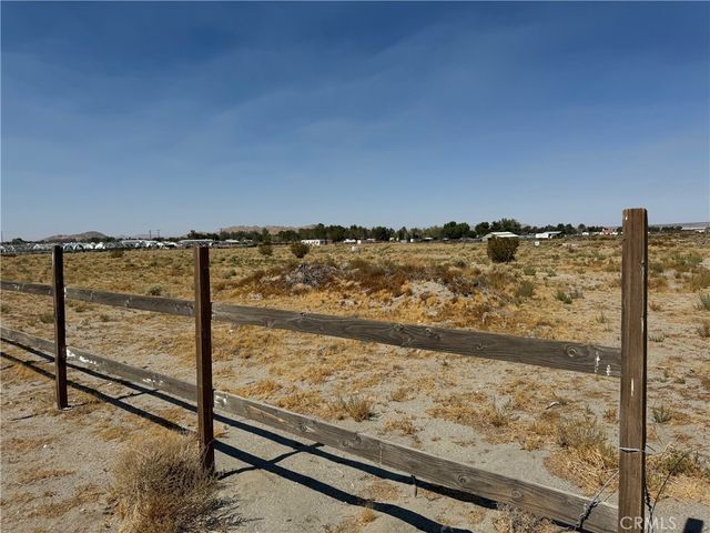 2950 Auburn Avenue, Adelanto