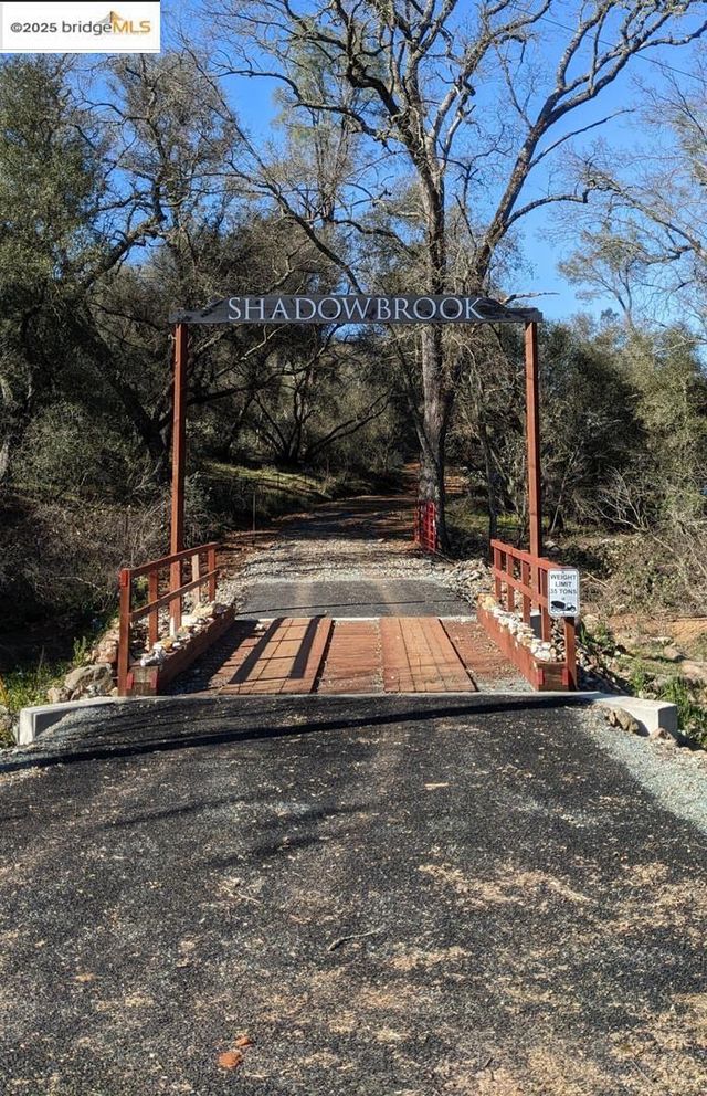4095 Green Valley Rd, 