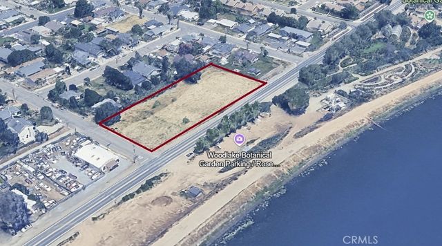 Narango Boulevard, Woodlake