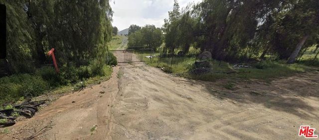 35218 Twin Willow Road, Murrieta