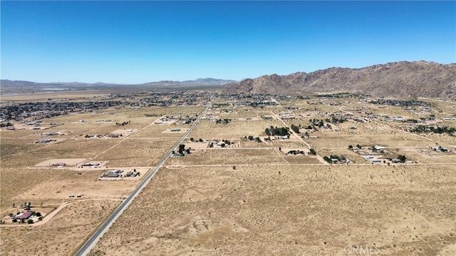Joshua Road, Apple Valley