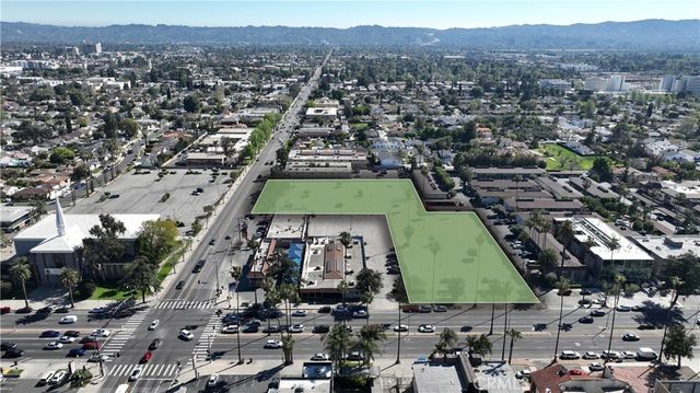 7117 Kester Avenue, Van Nuys